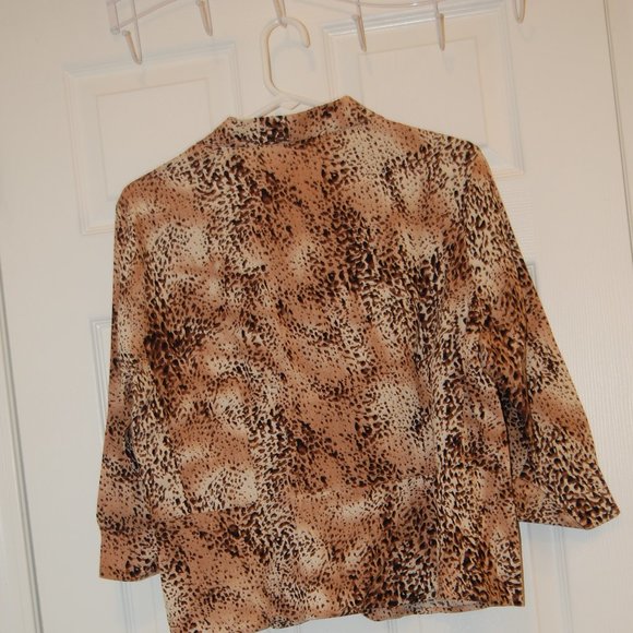 DAVID N Women's Brown Animal Print Jacket With 3 Buttons.  Size Large - Picture 4 of 13